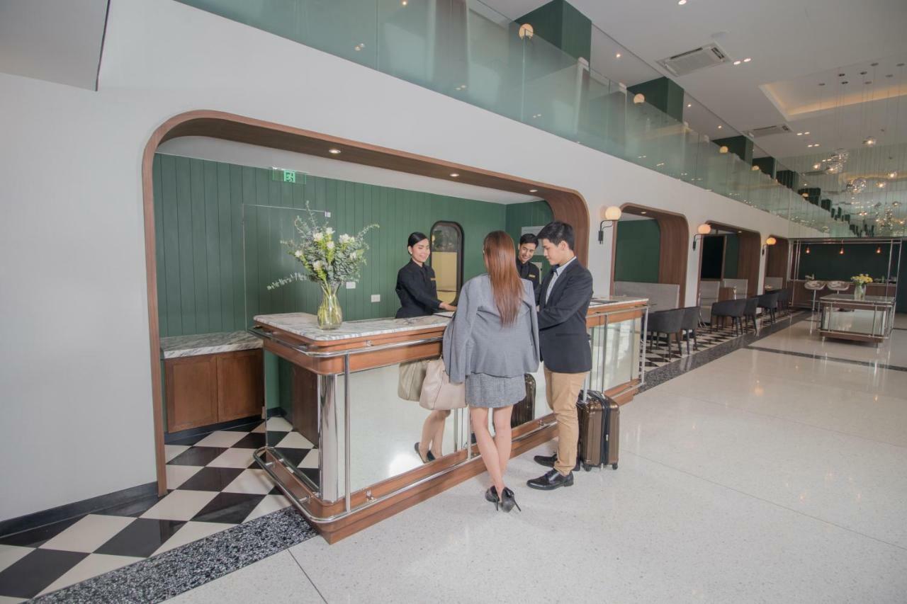 Justice Hotel Bangkok Esterno foto