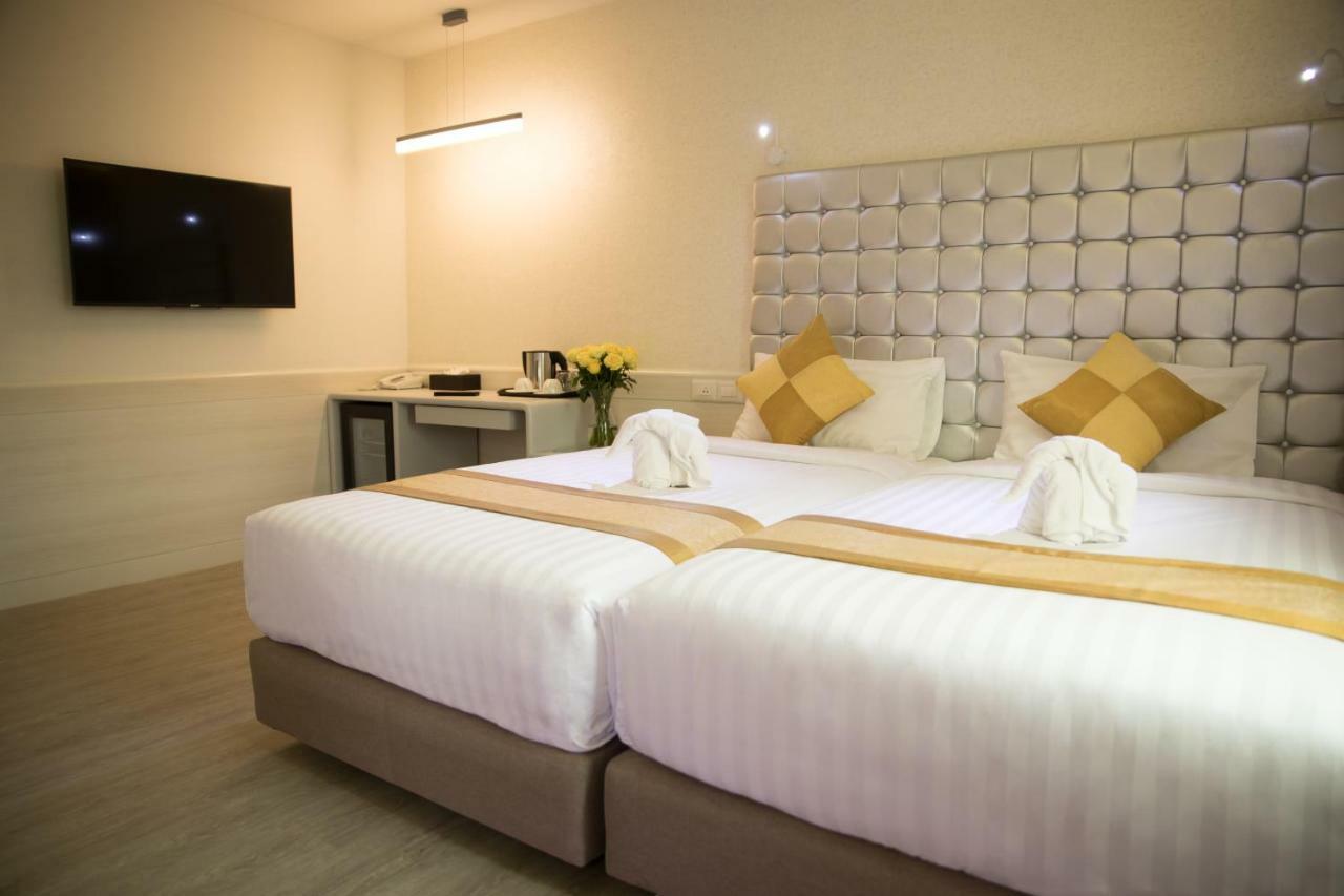 Justice Hotel Bangkok Esterno foto