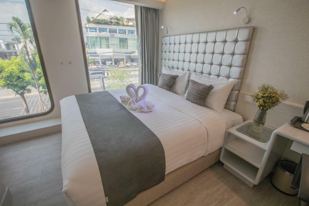 Justice Hotel Bangkok Esterno foto
